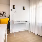 Lägenhet & Fully Equipped In Eixample Next To Metro, Sleeps 5 *