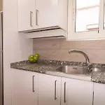 & Fully Equipped In Eixample Next To Metro, Sleeps 5 * Barcelona