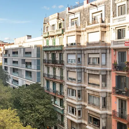 & Fully Equipped In Eixample Next To Metro, Sleeps 5 شقة برشلونة