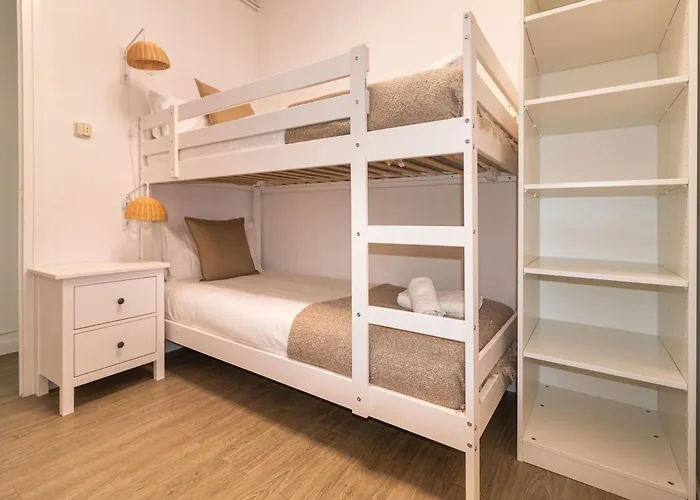 & Fully Equipped In Eixample Next To Metro, Sleeps 5 شقة *